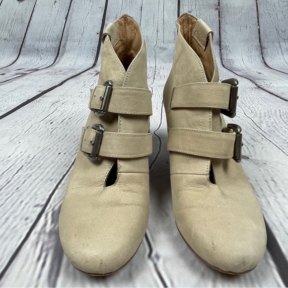 EMU Australia women's Lyndon leather ankle wedge boot color - Bone, size 7 M US - Picture 7 of 10